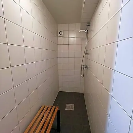 Lofoten Budget מלון ריינה